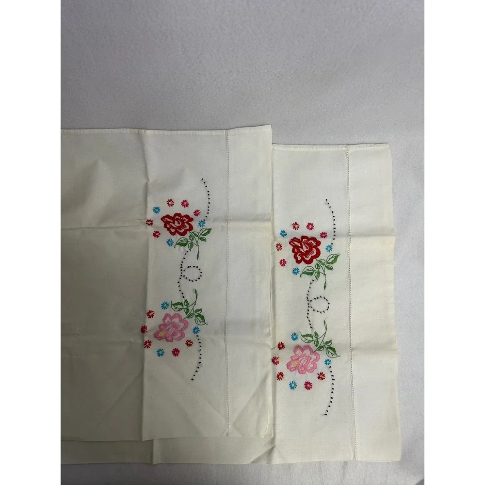 Vintage Cottagecore Standard Cream‎ Floral Hand Embroidered Pillow Case 25Set